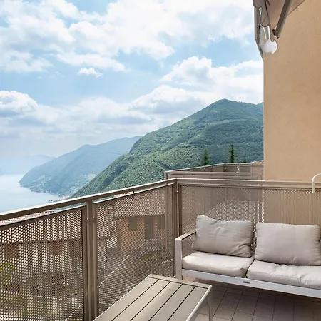 Vakantiehuis Terrazza A - Modern Two-storey Flat With Pool And Terrace Parzanica